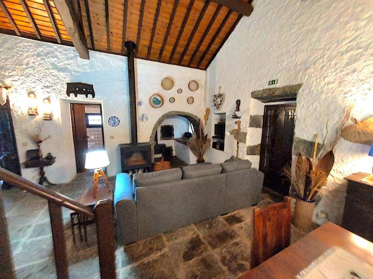 Villa Casa Da Pedreira Mosteiros  Exterior foto